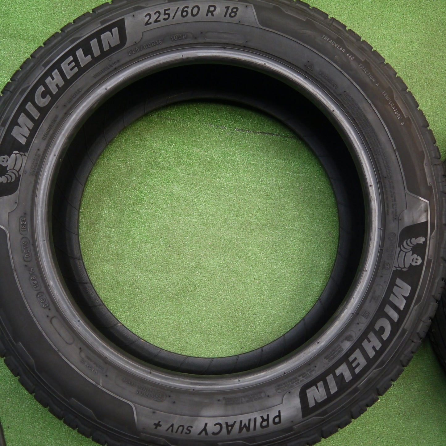 バリ溝！24年！9.5分★225/60R18 ミシュラン プライマシー SUV+ タイヤ 18インチ ハリアー RAV4 等★5120206Hノタ
