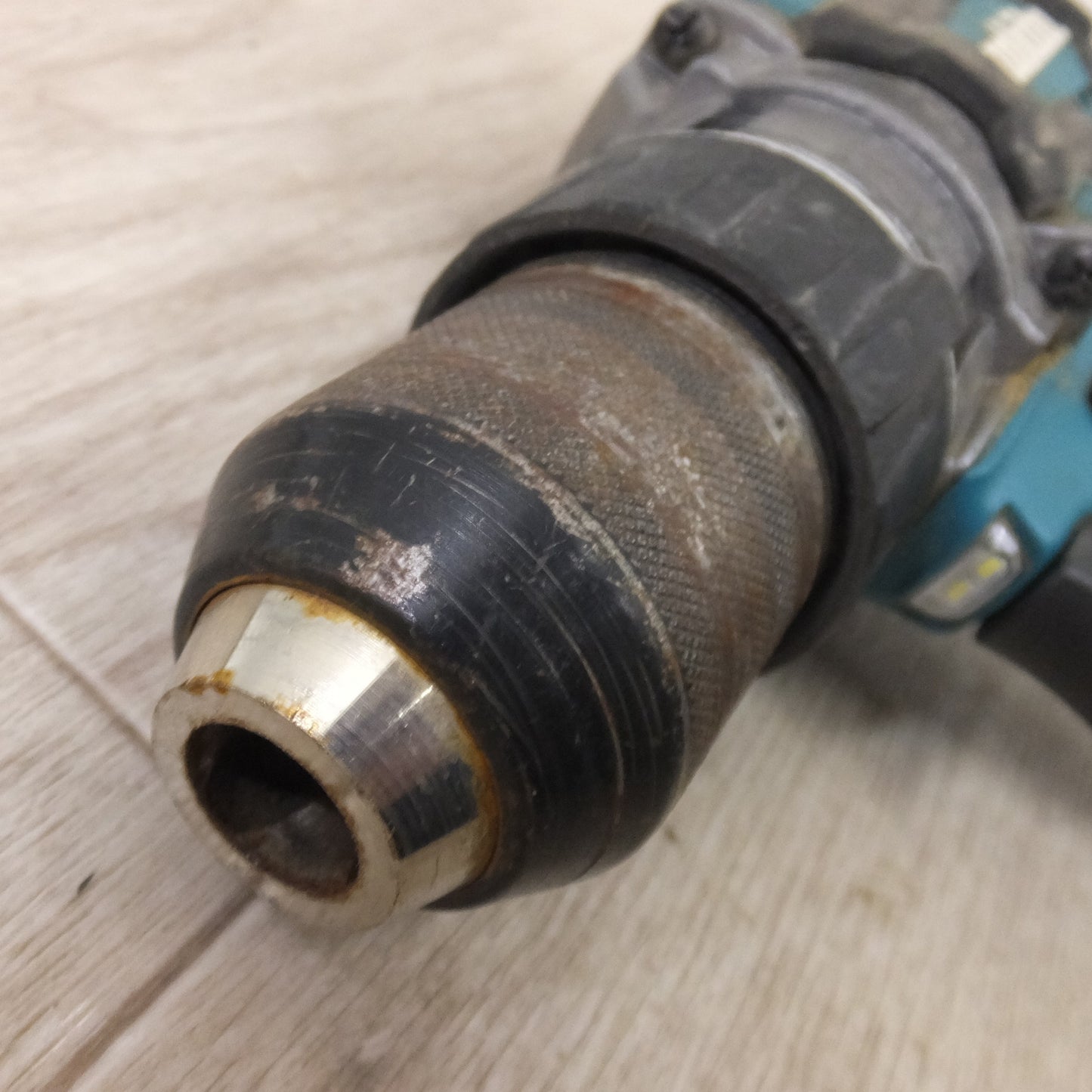 [送料無料] ★マキタ makita 充電式ドライバドリル DF001G 36V-40V(max) 本体のみ★