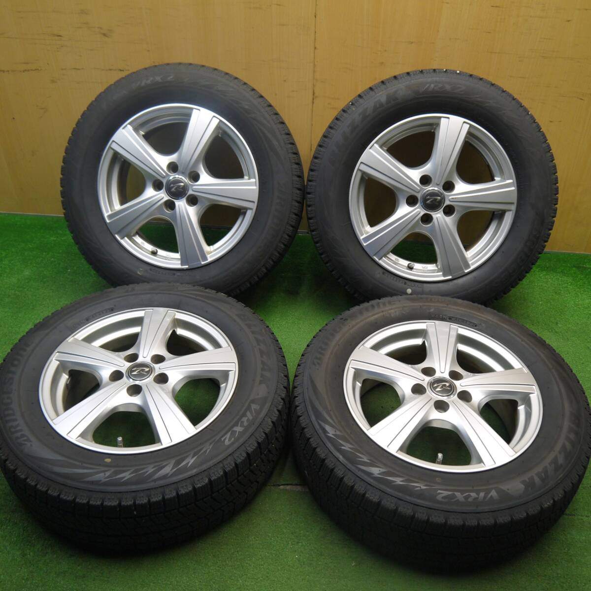 バリ溝！22年！9分★プリウス 等 195/65R15 スタッドレス ブリヂストン ブリザック VRX2 Treffer トレファー 15インチ PCD100/5H★5032801Hス