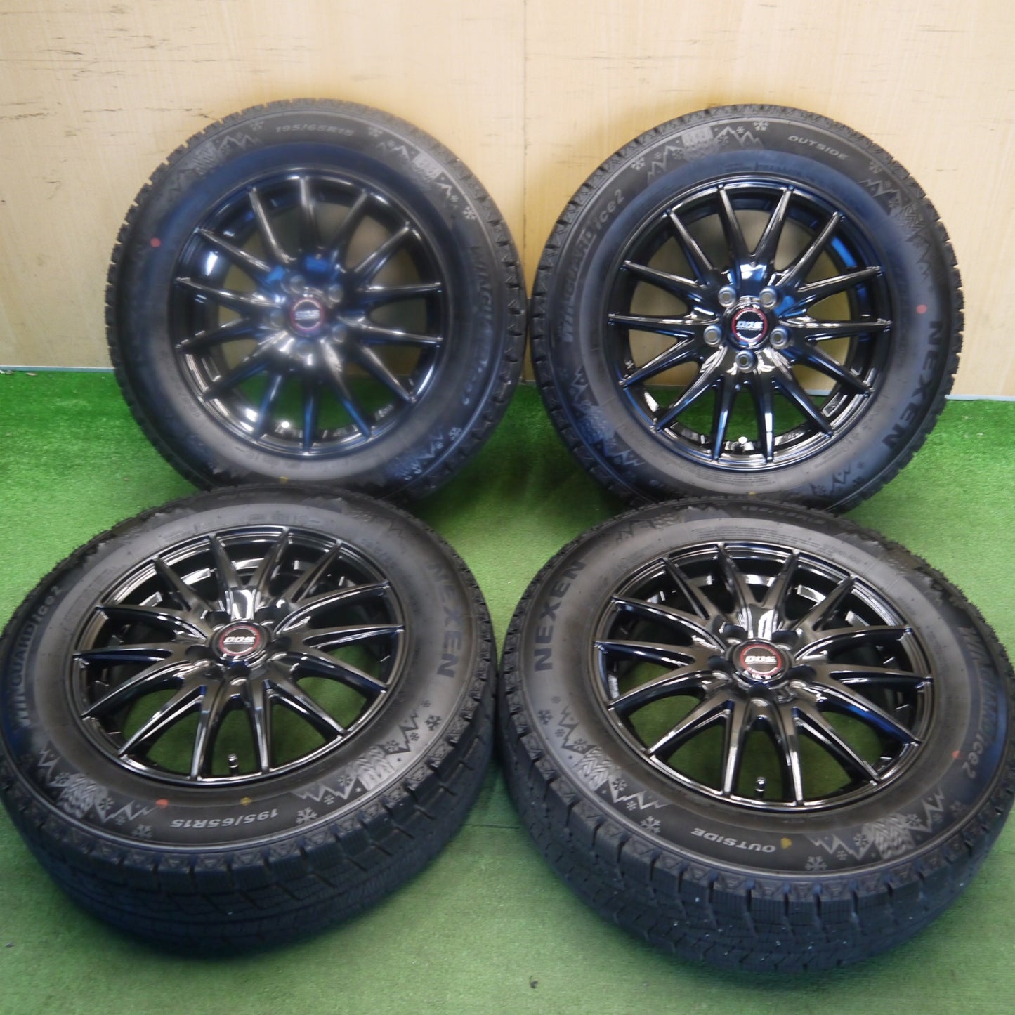 バリ溝！25年！キレイ！9.5分以上★プリウス 等 195/65R15 スタッドレス ネクセン WINGUARD ice2 D.O.S. DOS 15インチ PCD100/5H★6041408Hス