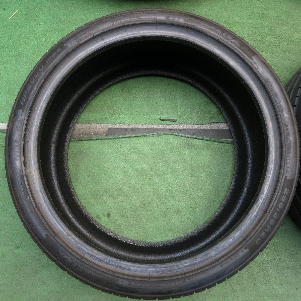 バリ溝！24年！9.5分◎265/35R20 ジーテックス HP5000 max タイヤ 20インチ アウディ A7 等◎6082601KKノタ