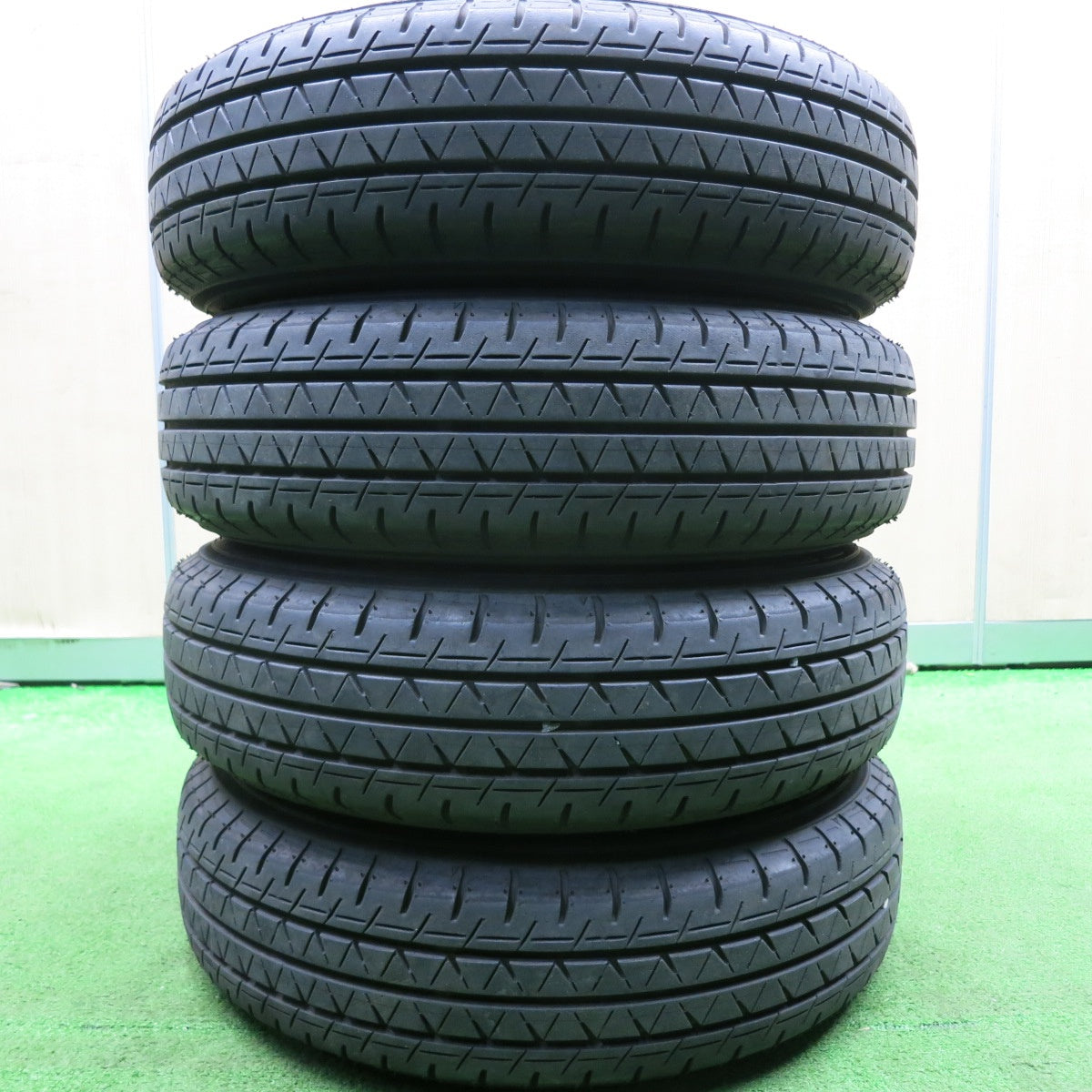 [送料無料] バリ溝！23年！キレイ！8.5分★スズキ キャリイ エブリイ 等 純正 スチール 145/80R12 80/78N ヨコハマ BluEarth-Van RY55 12インチ PCD100/4H★5011208HAノ