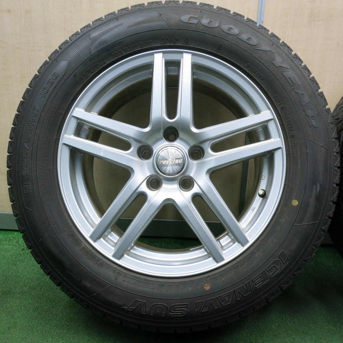 225/65R17 グッドイヤー アイスナビ ravrion ラブリオン 17 楽天市場】12月26日20時開始!年末年始5%ｵﾌｸｰﾎﾟﾝ【トヨタ車用】225