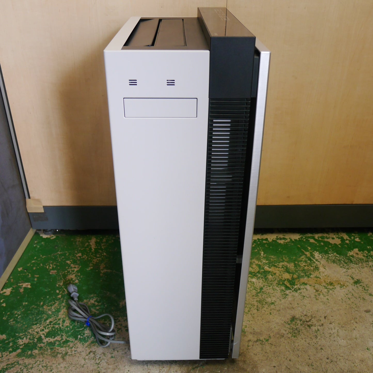[送料無料] ☆Panasonic 次亜塩素酸 空間 除菌 脱臭機 F-MV3000 ジアイーノ ～15畳 菌 ウイルス 臭い 対策 パナソニック☆