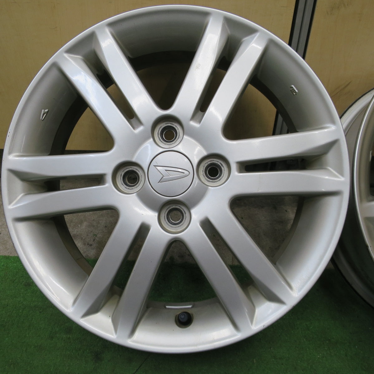 4本価格★ダイハツ タント ムーヴ 等 純正 ホイール 15インチ 15×4.5J PCD100/4H★6051001NGホ
