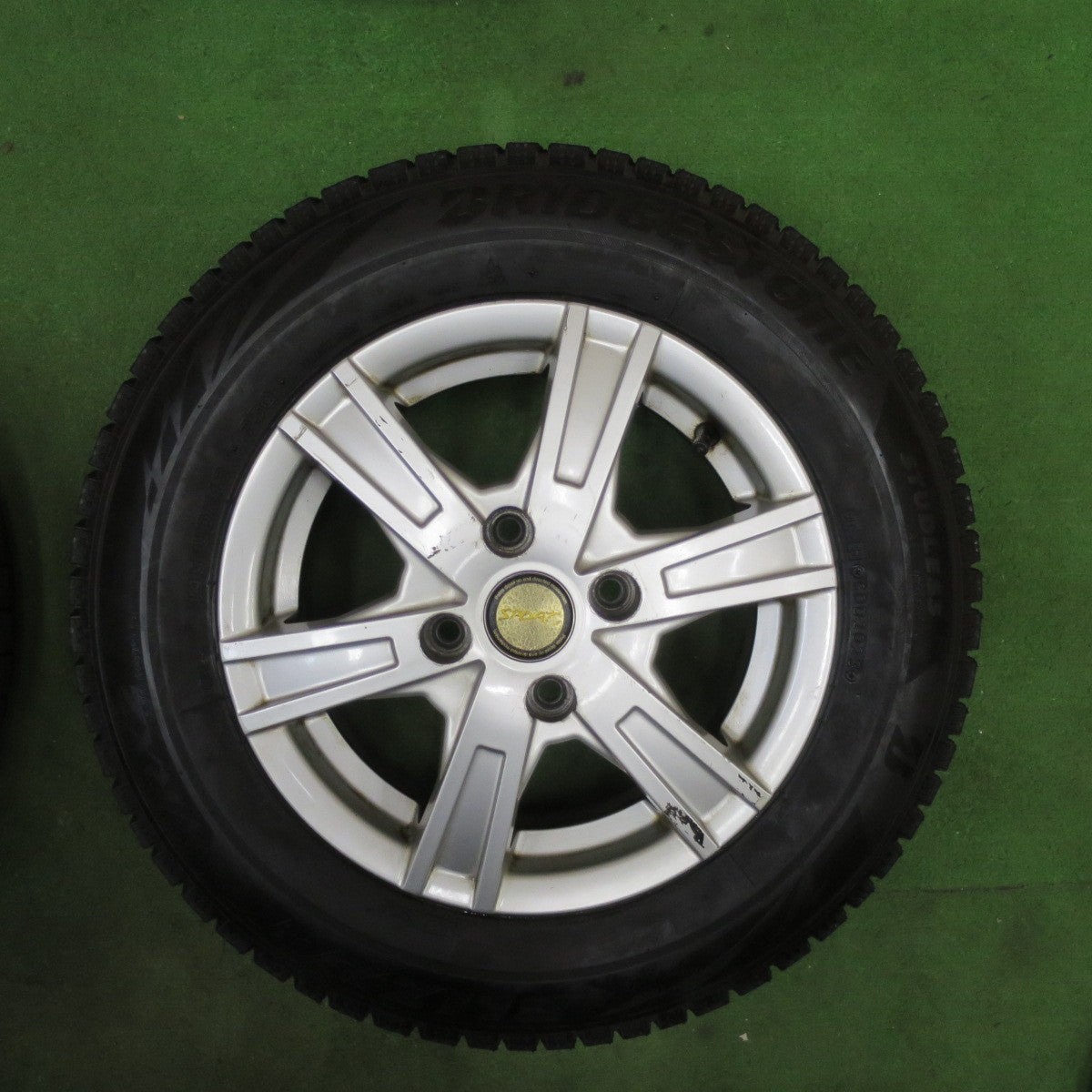バリ溝！23年！9.5分以上★スタッドレス 145/80R13 ブリヂストン ブリザック VRX2 SPORT スポルト 13インチ PCD100/4H★6040602TTス