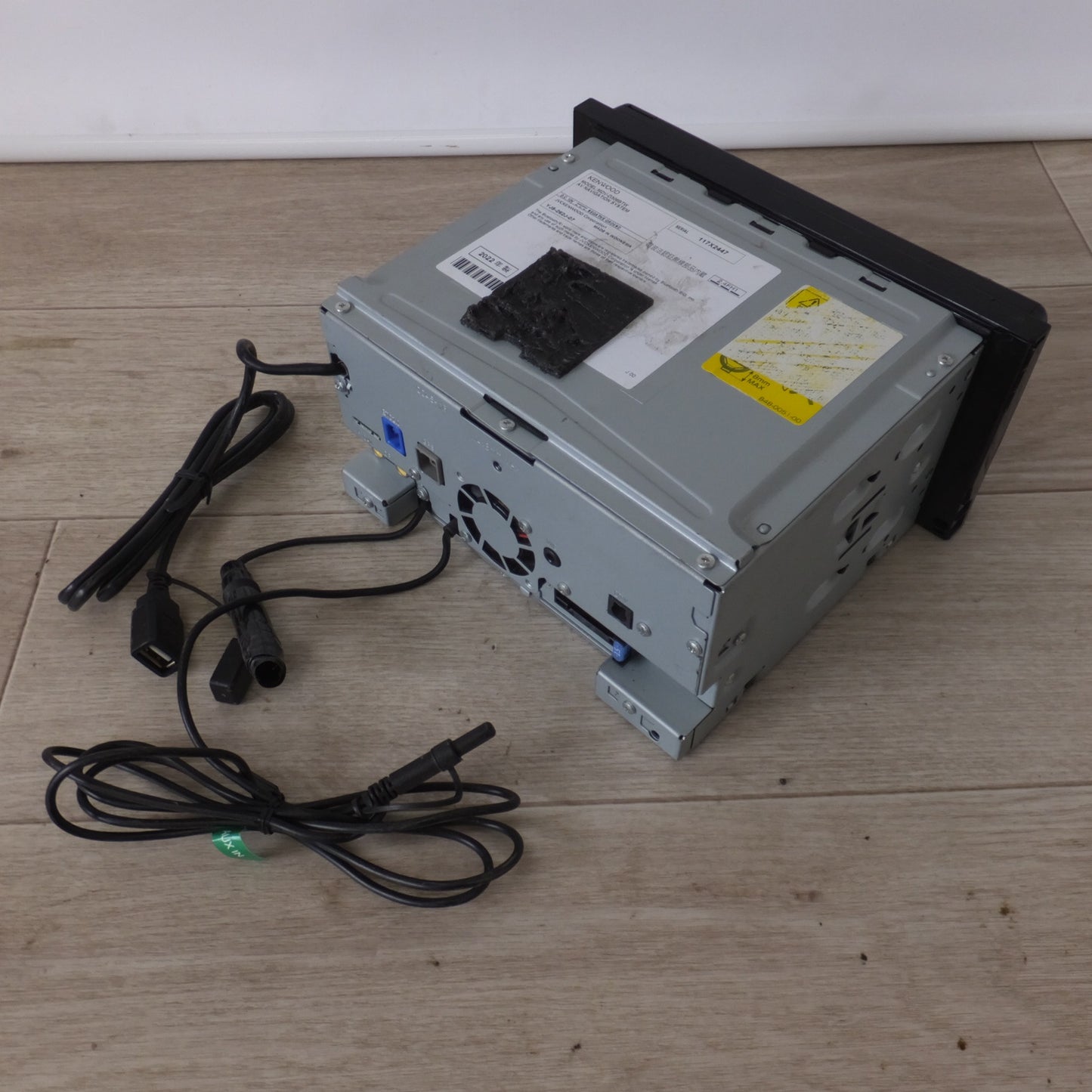 [送料無料] ★ケンウッド KENWOOD AVナビゲーションシステム MDV-D308BTW[40]★