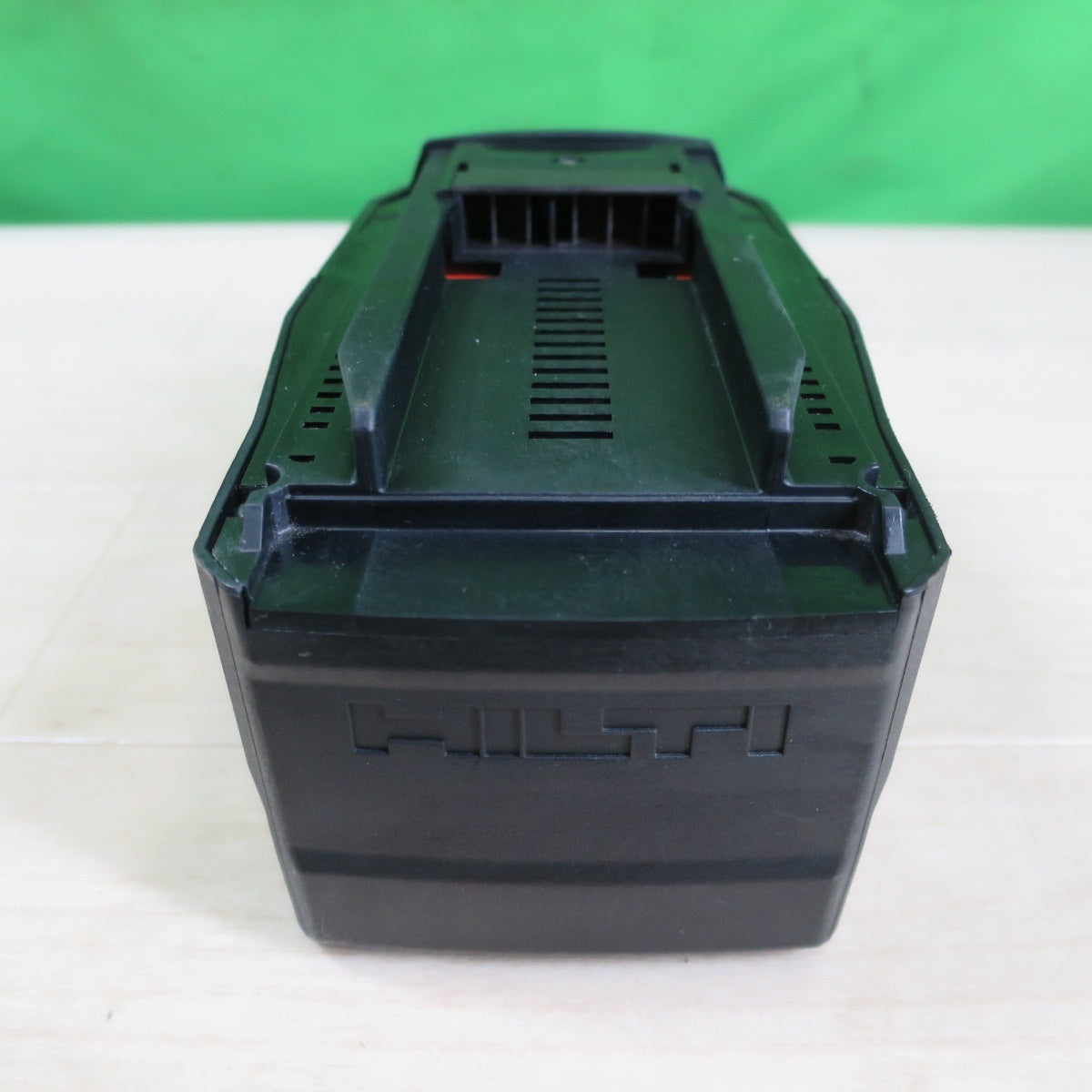 [送料無料] ☆HILTI ヒルティ リチウム イオン バッテリー 36/5.2 Li-ion 5.2Ah 36V 充電池 電池 電動 工具 等に☆