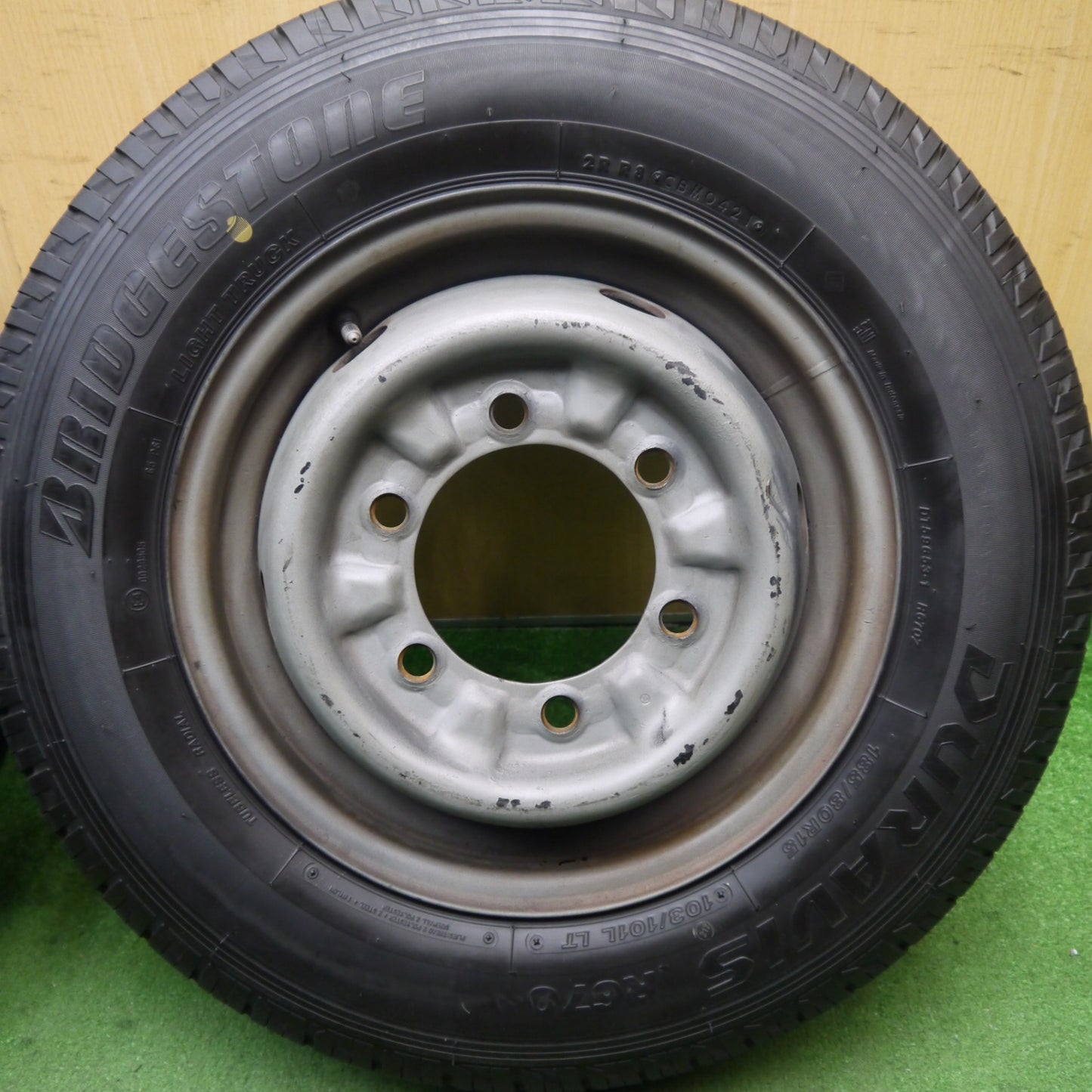 バリ溝！21年！9.5分！2本★トラック タイヤ 185/80R15 103/101L ブリヂストン デュラビス R670 スチール DURAVIS 15インチ PCD170/6H★5062301Hノ