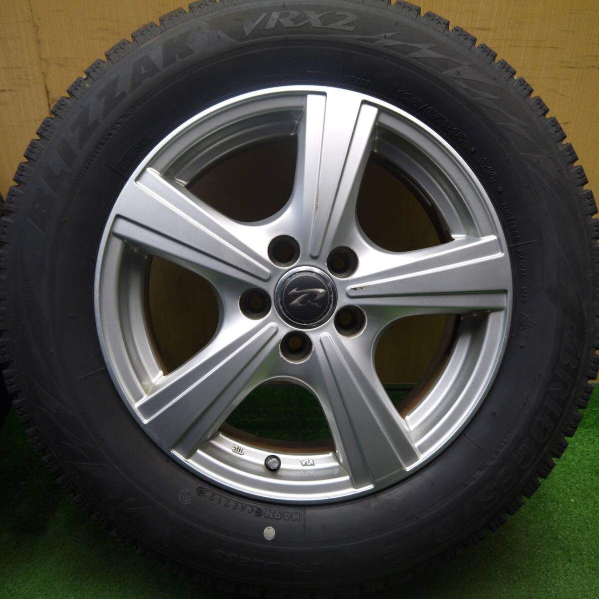 バリ溝！22年！9分★プリウス 等 195/65R15 スタッドレス ブリヂストン ブリザック VRX2 Treffer トレファー 15インチ PCD100/5H★5032801Hス