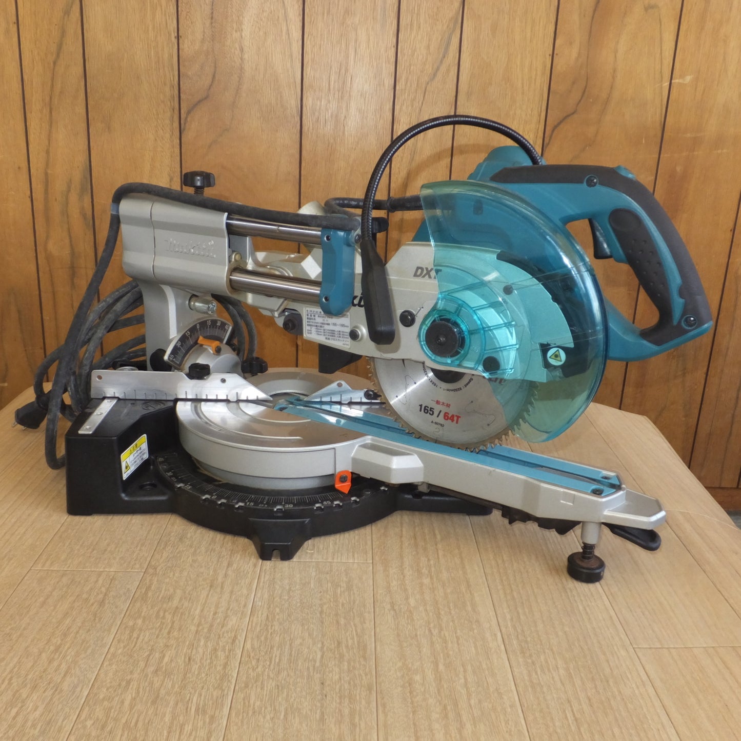 [送料無料] ★マキタ makita 165mm スライドマルノコ LS0612FL　100V～ 11A 50-60Hz 1050W　木工用 超硬丸ノコ★
