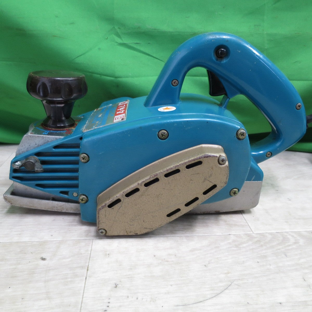 [送料無料] ☆makita マキタ 1003B-A 曲面カンナ 1003B-A 電動工具 大工道具 電気かんな 研削 研磨機 DIY☆