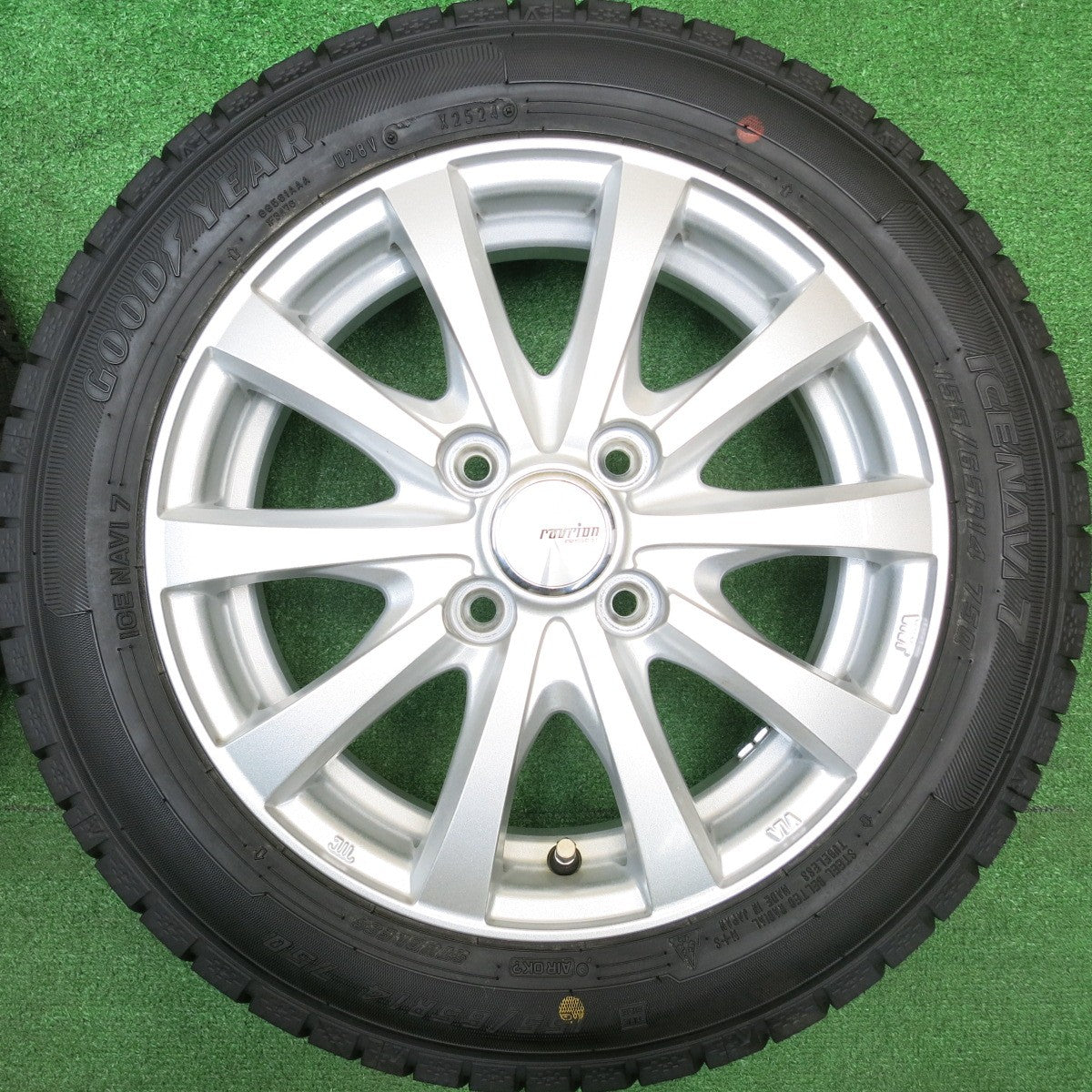 ほぼ未使用！24年！キレイ★スタッドレス 155/65R14 グッドイヤー アイスナビ7 ravrion RS01 ラブリオン 14インチ PCD100/4H★5110611HAス
