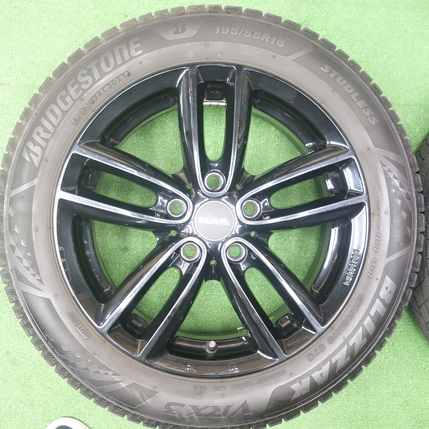 バリ溝！9.5分★MAK OXFORD 195/55R16 スタッドレス ブリヂストン ブリザック VRX3 16インチ オクスフォード PCD112/5H★6030604KTス