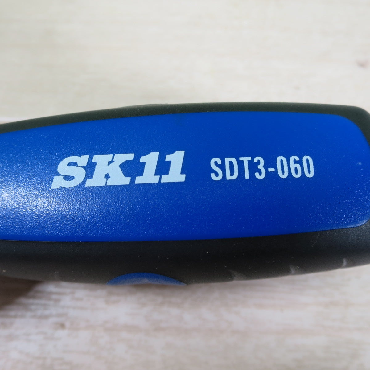 [送料無料] 美品☆SK11 藤原産業 デジタル トルクレンチ SDT3-060 ハンド ツール 工具☆