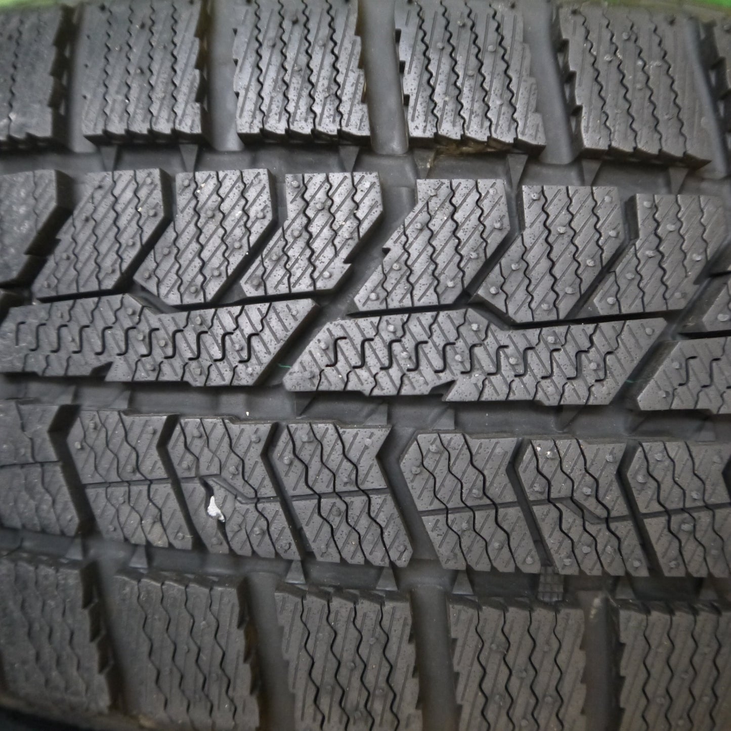 超バリ溝！キレイ！ほぼ10分★スタッドレス 185/70R14 トーヨー オブザーブ GIZ2 スチール ホイール 14インチ PCD100 114.3/4H マルチ★6040707Hス