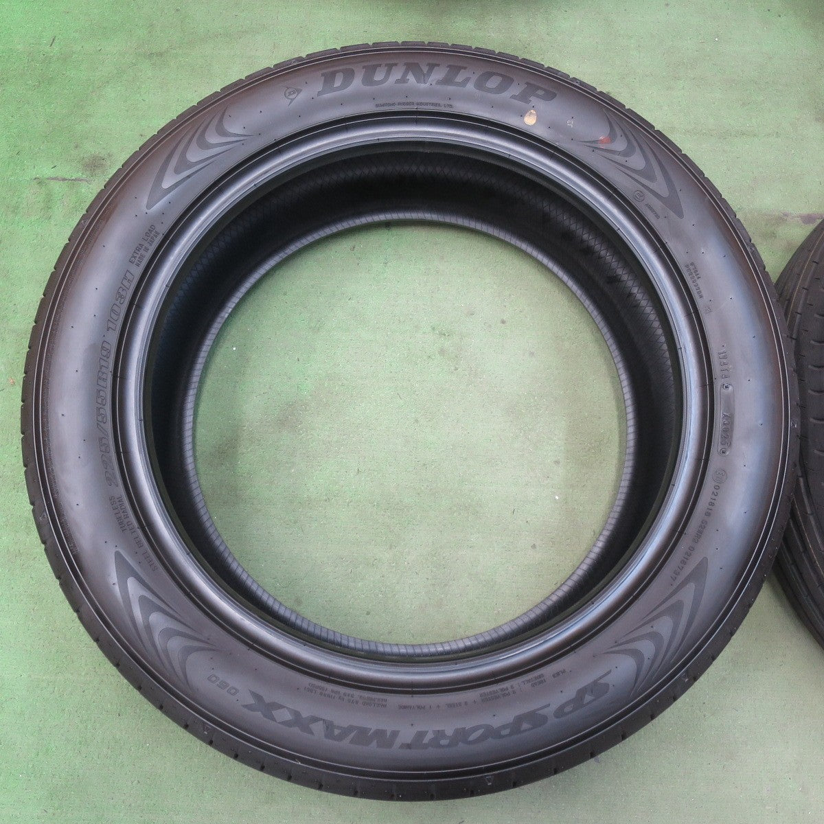 新車外し！25年★225/55R19 ダンロップ SPスポーツマックス 060 タイヤ 19インチ 40系 ヴェルファイア アルファード 等★5101405イノタ