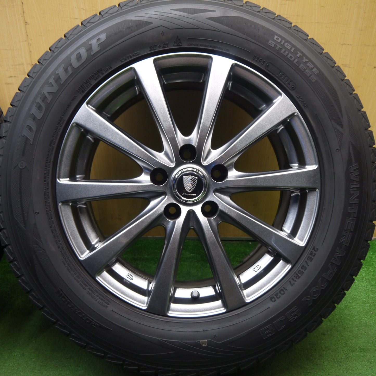 バリ溝！キレイ！8.5分★スタッドレス 225/65R17 ダンロップ ウインターマックス SJ8 MANARAY SPORT マナレイスポーツ 17インチ PCD114.3/5H★5071606Hス