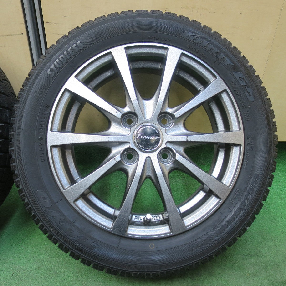 バリ溝！9分★スタッドレス 155/65R14 トーヨー ガリット G5 Exceeder エクシーダー 14インチ PCD100/4H★6011202イス
