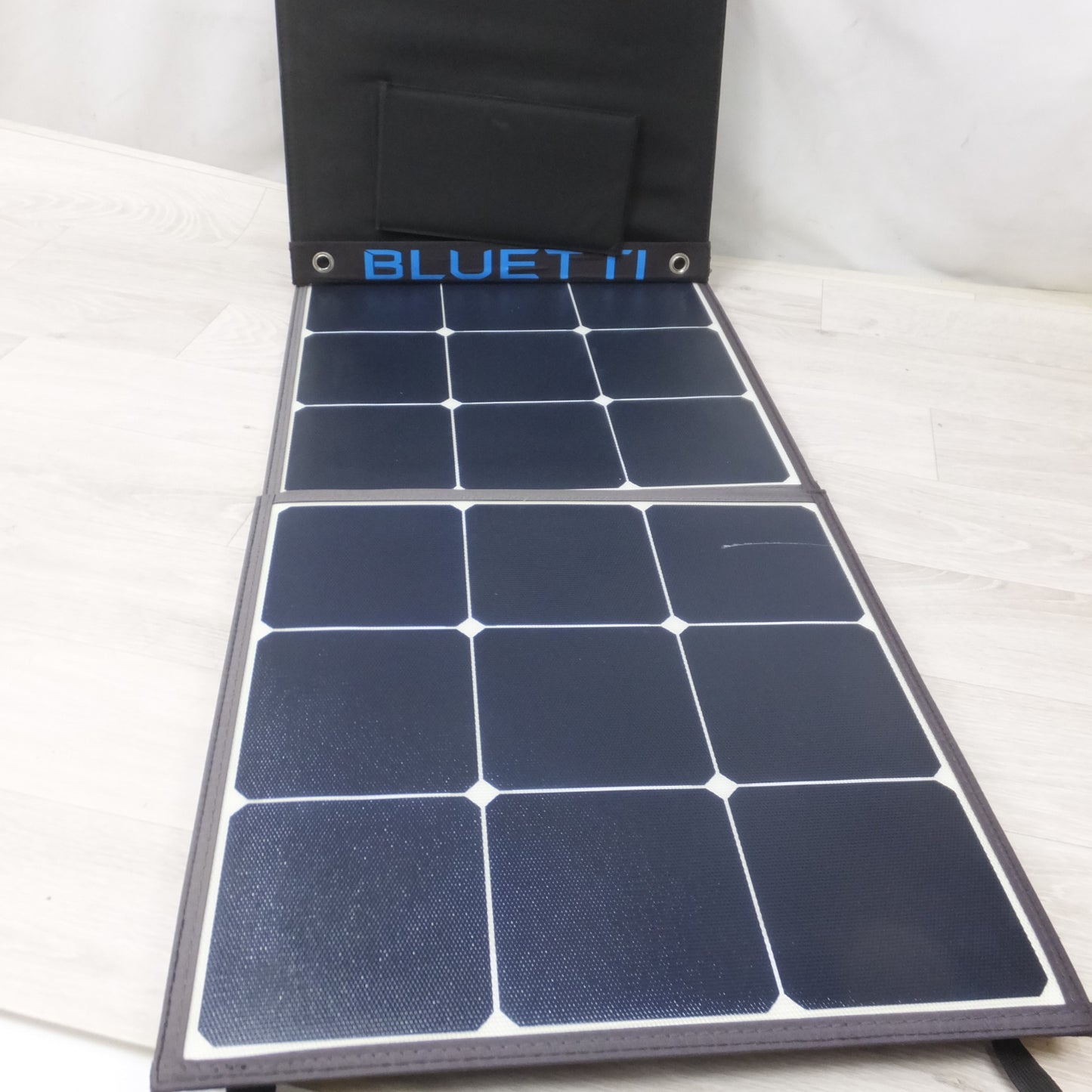 [送料無料] キレイ◆ブルーティ BLUETTI ソーラー パネル SP120 太陽光発電 折畳式 防災 キャンプ アウトドア◆