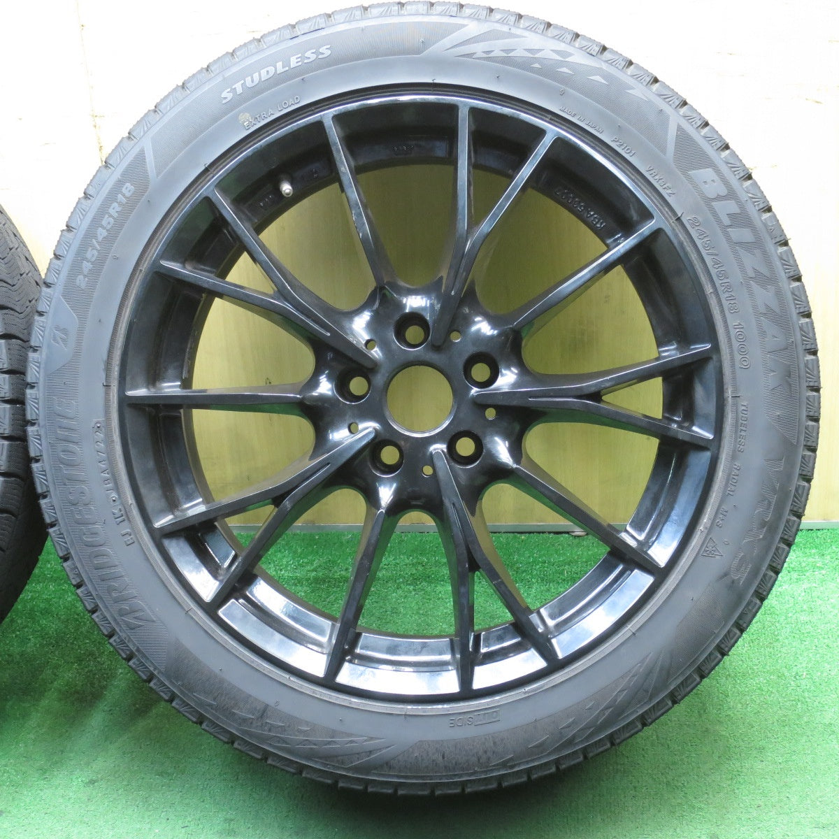 4本価格！22年★BMW 等 MAK FABRIK 245/45R18 スタッドレス ブリヂストン ブリザック VRX3 18インチ ファブリック PCD112/5H★5060306NJス