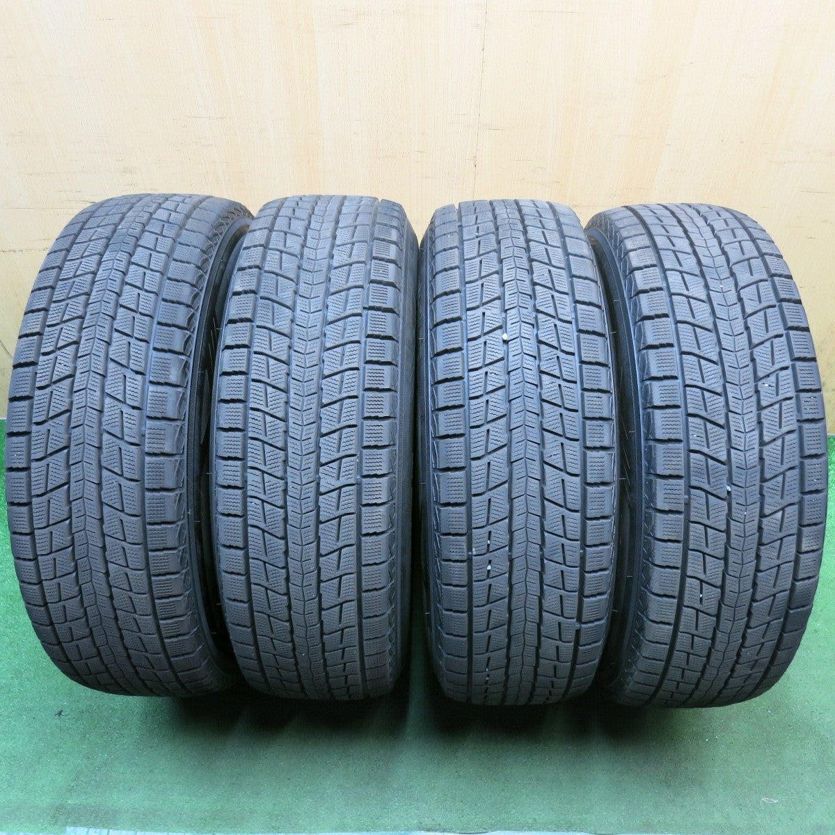 バリ溝！23年！キレイ！9.5分◎トヨタ ランクル 250 GX グレード 純正 245/70R18 スタッドレス ダンロップ ウインターマックス SJ8 SJ8+ 18インチ PCD139.7/6H◎6100407HAス
