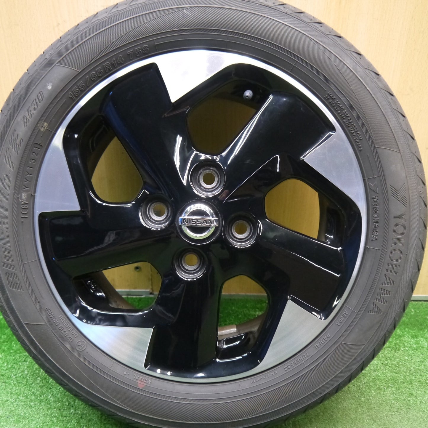 キレイ！1本★日産 デイズ ルークス 純正 155/65R14 ヨコハマ BluEarth-FE AE30 ブルーアース 14インチ PCD100/4H★6021008Hノ