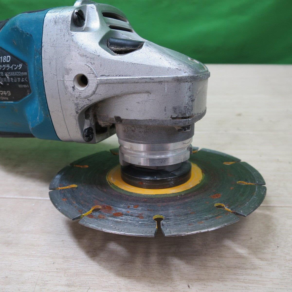 [送料無料] ☆マキタ 125mm 充電式 ディスクグラインダ GA518D 電動 工具 研削 研摩 研磨 機 18V makita☆