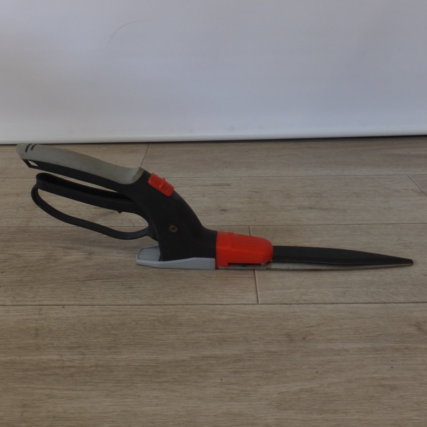 [送料無料] 岐阜発★藤原産業 千吉 立ち刈り芝生鋏 SGW-1　芝生鋏　セット★