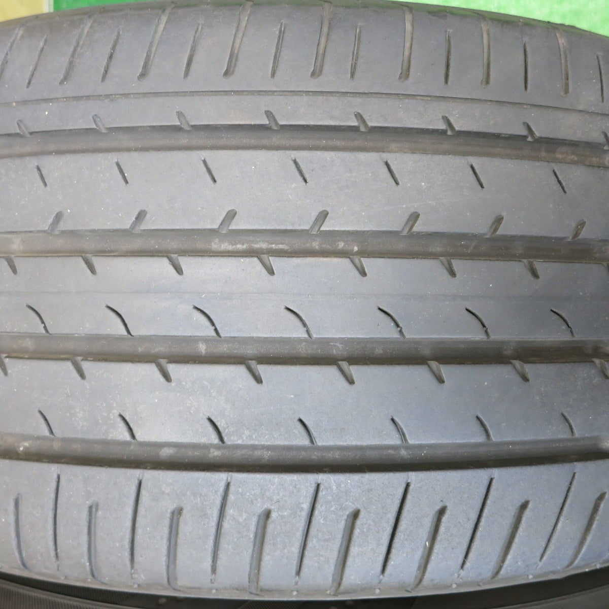 バリ溝！23年！キレイ！9分★トヨタ 40系 アルファード ヴェルファイア 純正 225/60R18 ヨコハマ アドバン V03 18インチ PCD120/5H★5110902HAノ