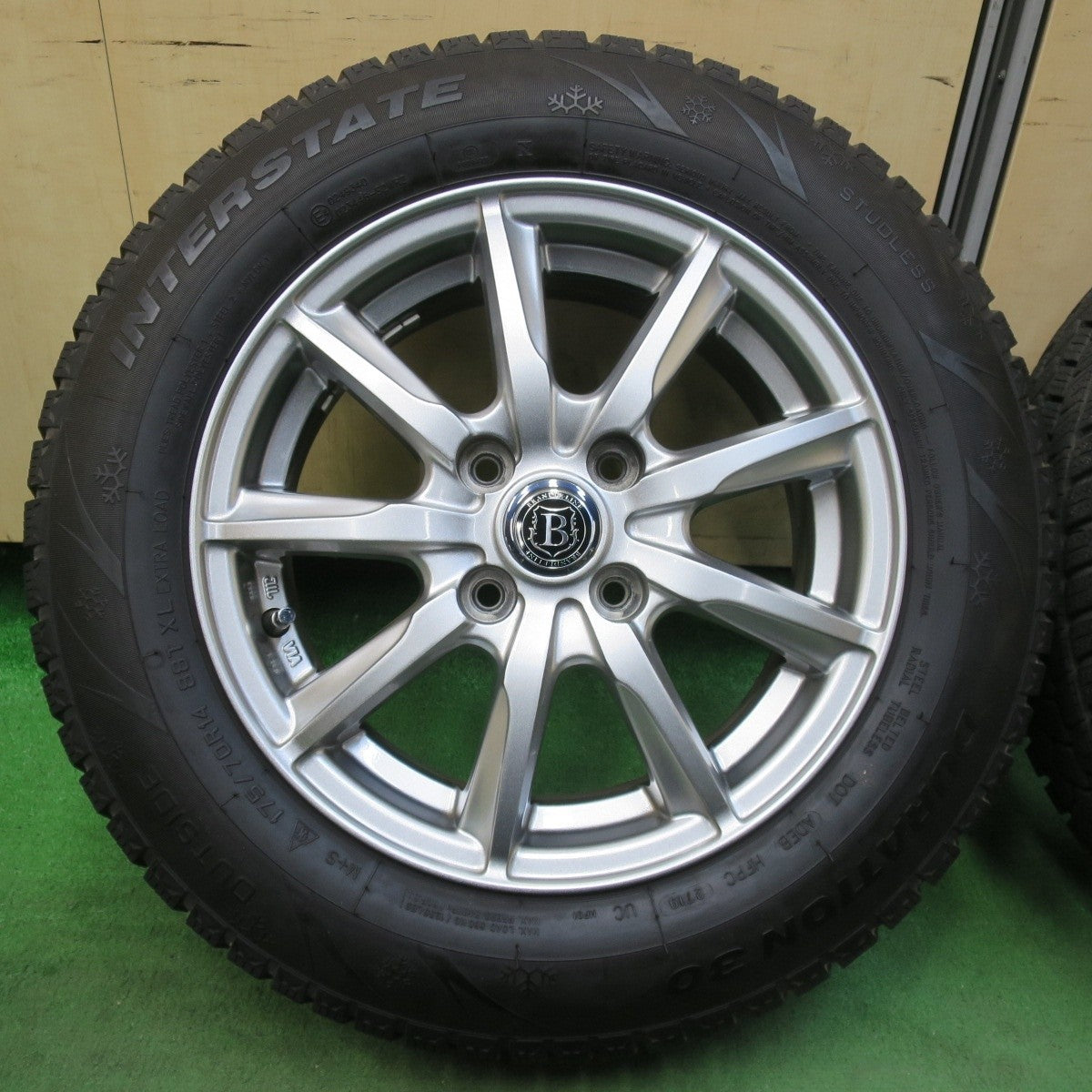 バリ溝！キレイ！9.5分★スタッドレス 175/70R14 インターステート DURATION30 BRANDLE-LINE ブランドルライン 14インチ PCD100/4H★5031505イス