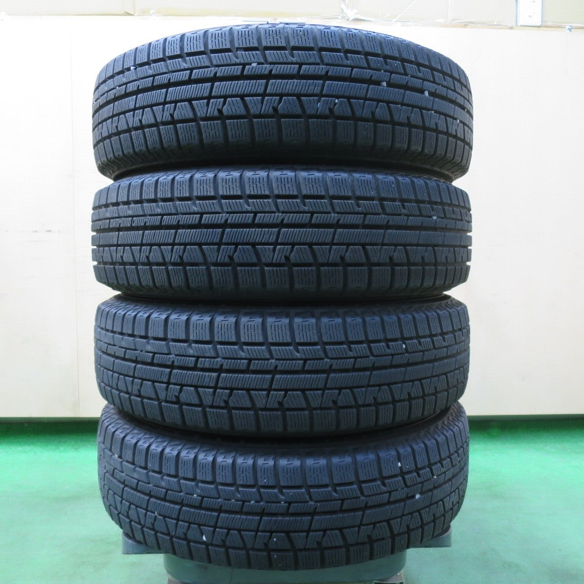 バリ溝！キレイ！8.5分★スタッドレス 165/70R14 ヨコハマ アイスガード iG50 プラス GRASS グラス 14インチ PCD100/4H★5012009イス