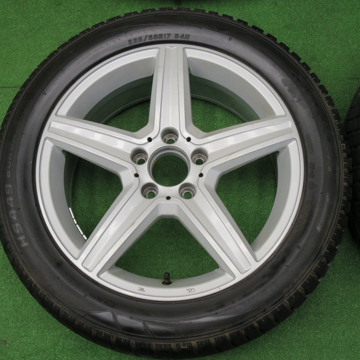 ほぼ未使用★ベンツ 等 EURO FORSCH 225/50R17 スタッドレス ファルケン HS449 EUROWINTER ユーロフォルシュ 17インチ PCD112/5H★6040303NKス