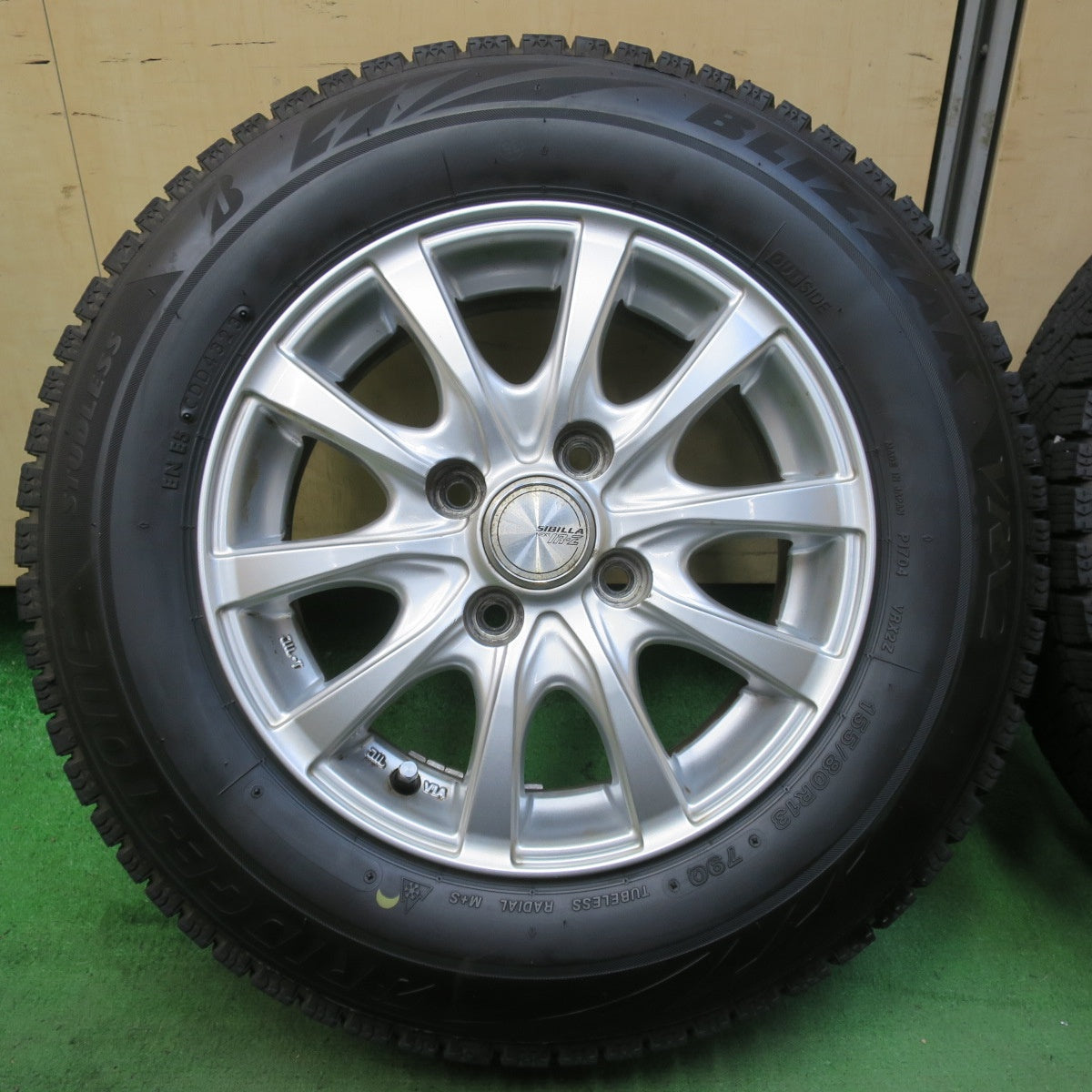 4本価格！23年★スタッドレス 155/80R13 ブリヂストン ブリザック VRX2 SIBILLA NEXT IR-Z シビラ 13インチ PCD100/4H★5081106イス