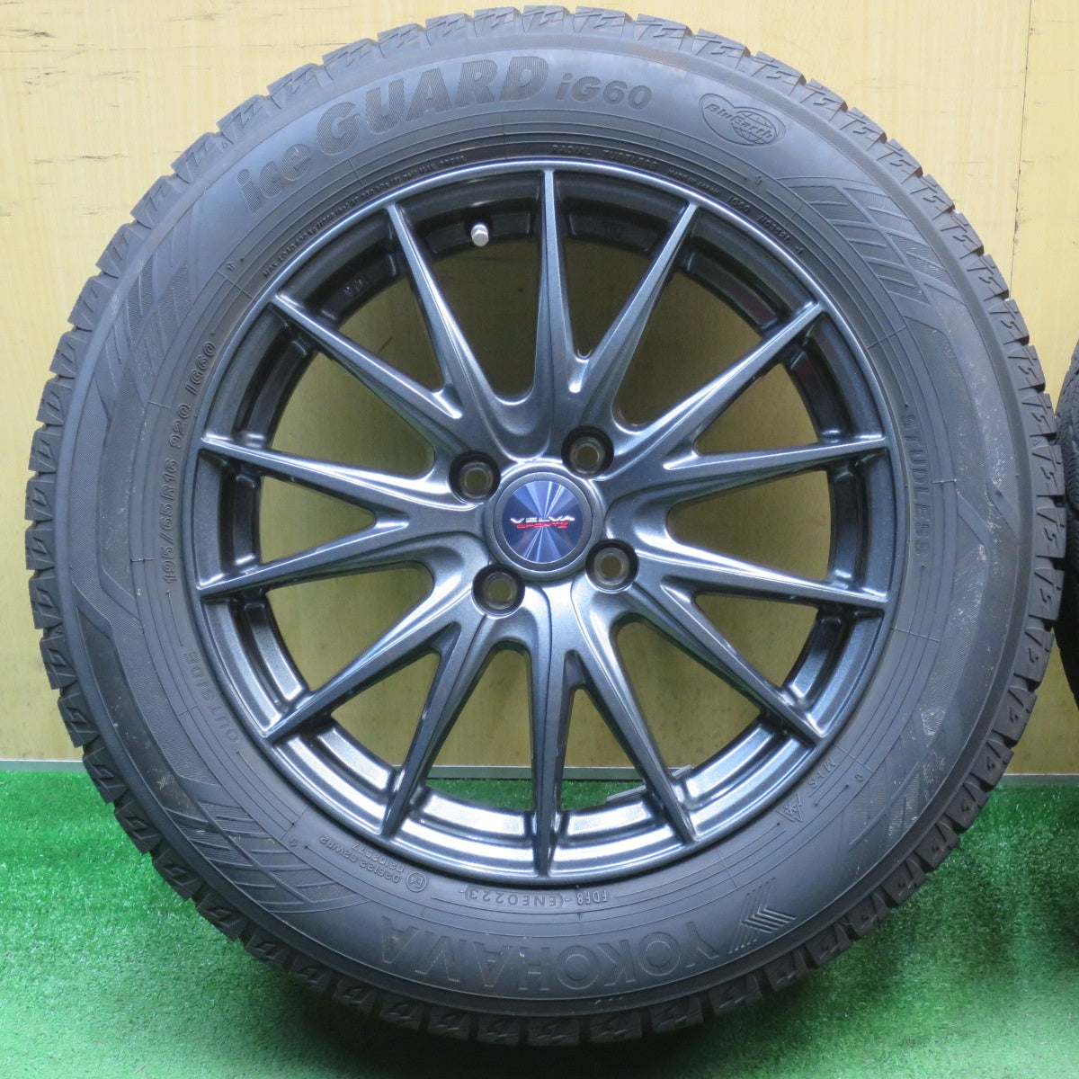 バリ溝！23年！キレイ！9.5分★スタッドレス 195/65R16 ヨコハマ アイスガード iG60 VELVA SPORTZ ヴェルヴァ 16インチ PCD100/4H★6042105NJス