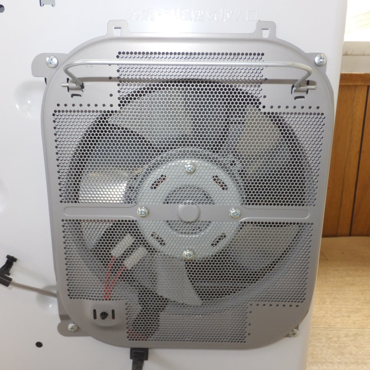 [送料無料] 岐阜発 キレイ★ダイニチ Dainichi 23年製 ブルーヒーター FWY-32R2　100V 50/60Hz　強制通気形開放式石油ストーブ★