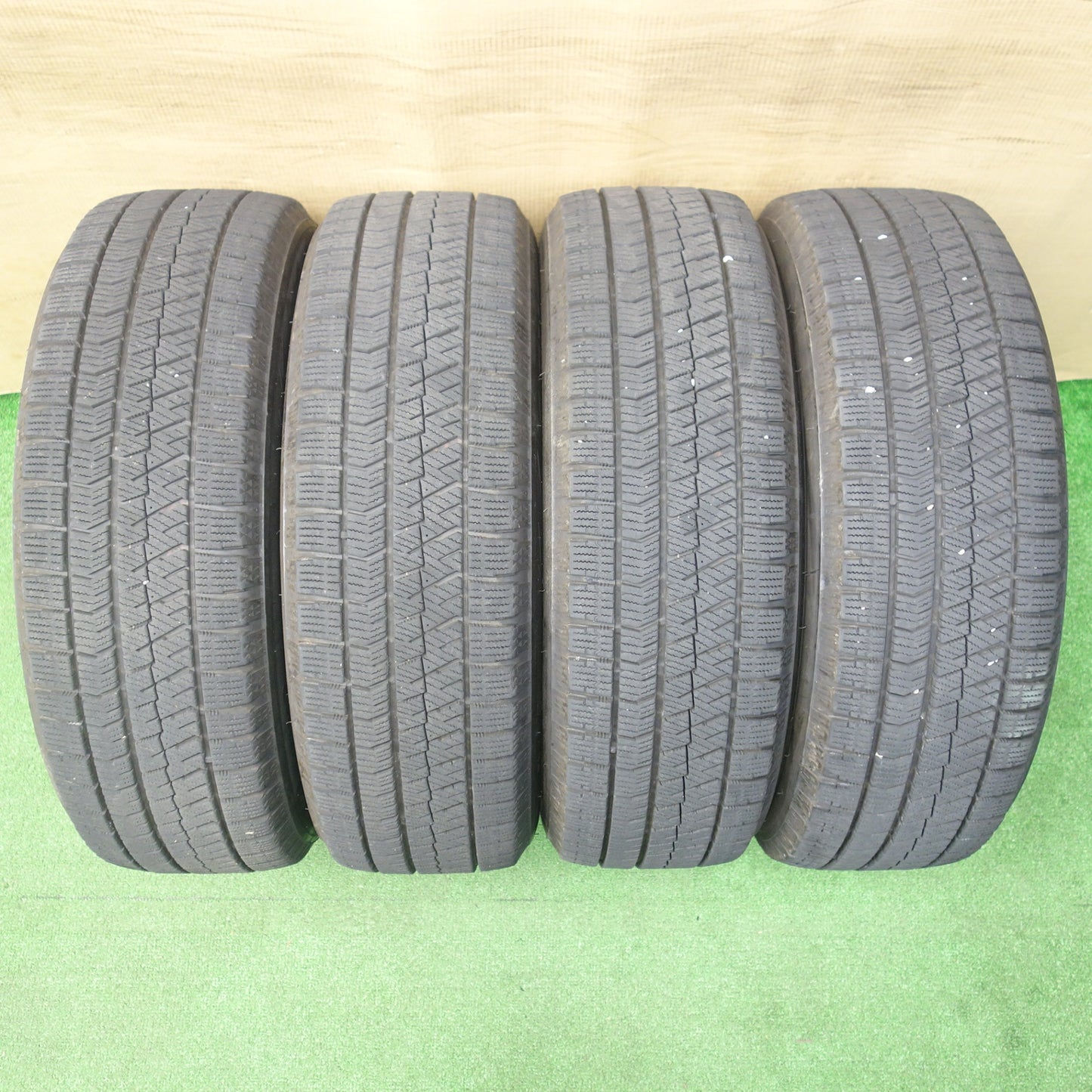 バリ溝！23年！キレイ！8.5分★スタッドレス 185/60R15 ブリヂストン ブリザック VRX2 JP STYLE Jefa 15インチ PCD100/4H★6031302KTス