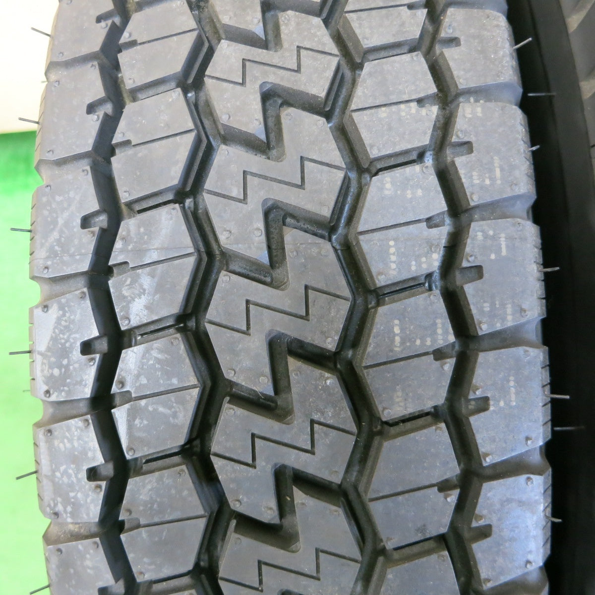 *送料無料* 未使用！22年★トラック タイヤ 195/85R16 114/112N ヨコハマ LT752R TOPY スチール 16インチ PCD203.2/5H★4061504ナス