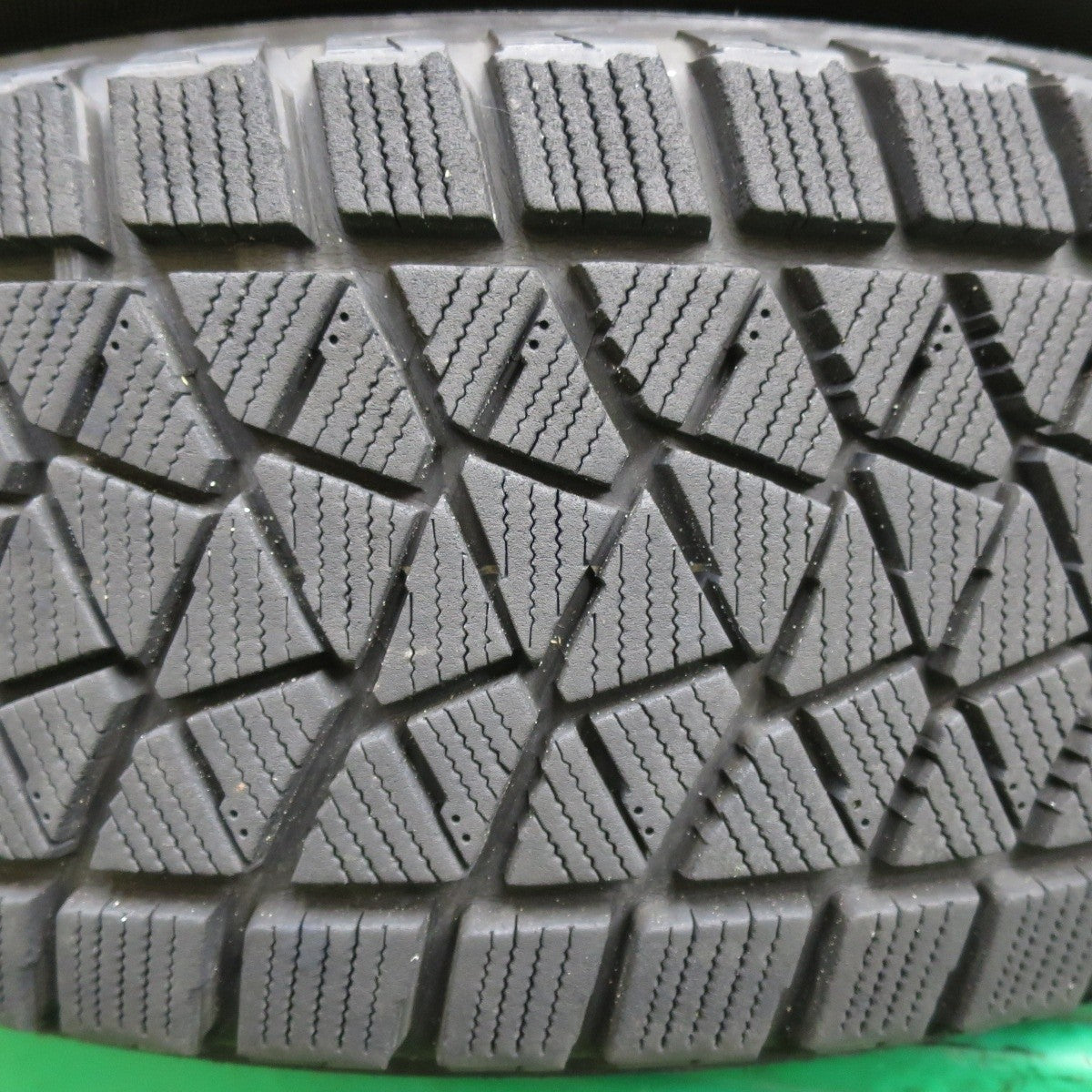 4本価格★スタッドレス 225/65R17 ブリヂストン ブリザック DM-V2 Smart MANARAY SPORT マナレイ PCD114.3/5H★4110606イス