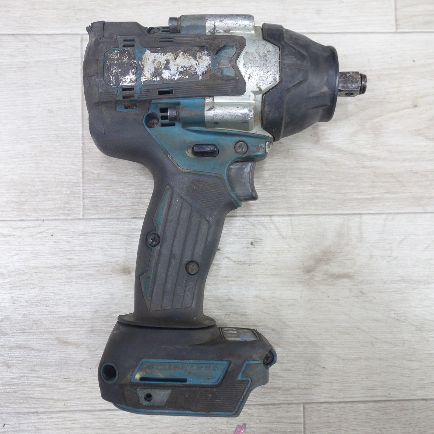 [送料無料] ◆マキタ 充電式 インパクトレンチ TW700D 電動 工具 コードレス ケース付き makita 現状品◆
