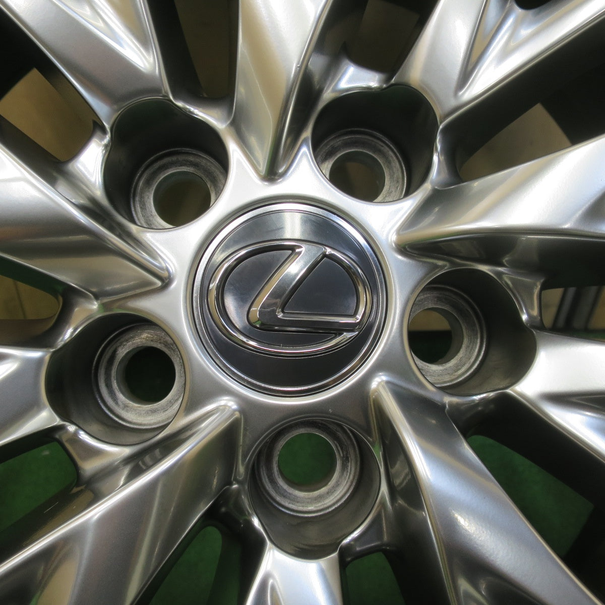 センサー付！バリ溝！キレイ！9.5分★レクサス LS 500 h バージョンL 純正 245/50R19 スタッドレス ヨコハマ アイスガード iG60 ZPS 19インチ PCD120/5H★5071004イス