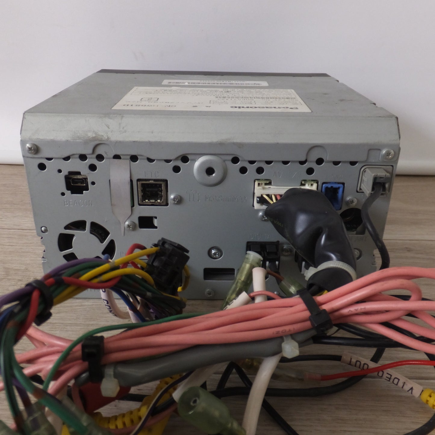 [送料無料] ★パナソニック Panasonic HDDカーナビステーション Strada CN-HW851D[32]★