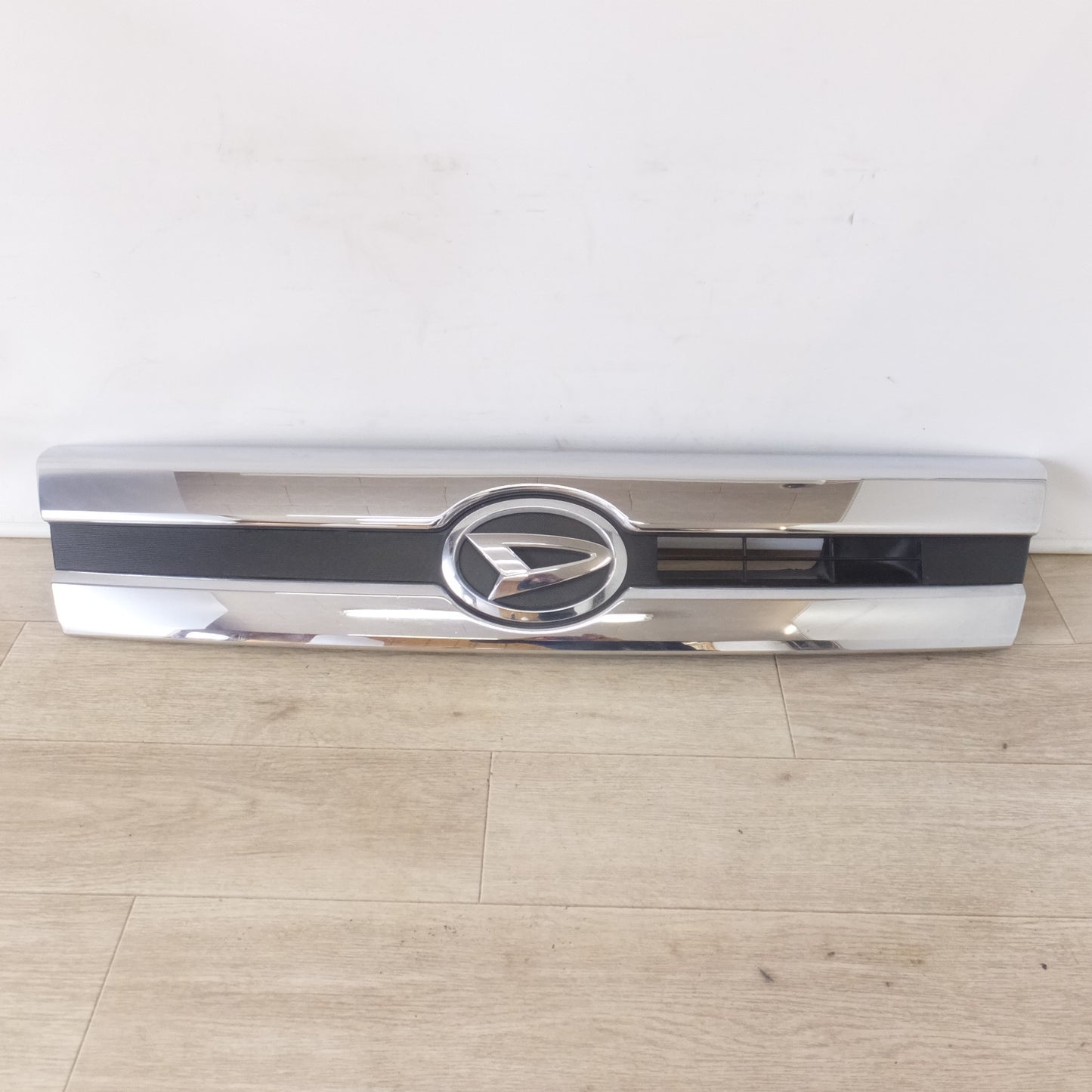 [送料無料] ★ダイハツ DAIHATSU 純正 タントカスタム LA600S フロントグリル 53105-B2190　GARNISH SUB-ASSY RADIATOR GRILLE★