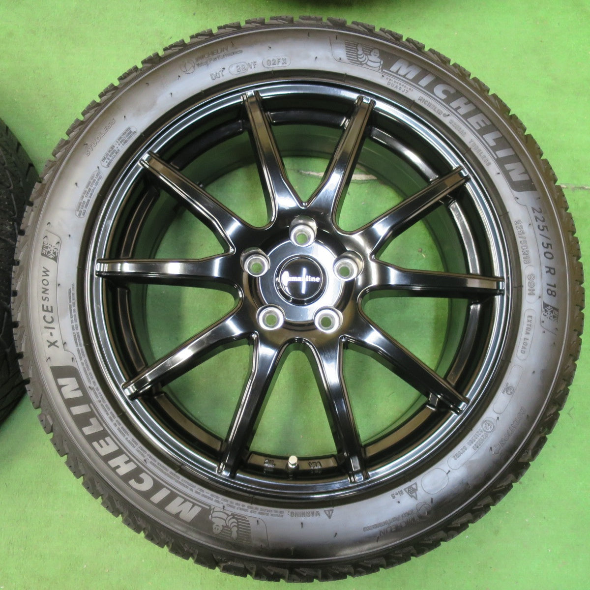 [送料無料] バリ溝！21年！キレイ！9.5分★スタッドレス 225/50R18 ミシュラン X-ICE SNOW Humanline ヒューマンライン 18インチ PCD114.3/5H★4111403イス