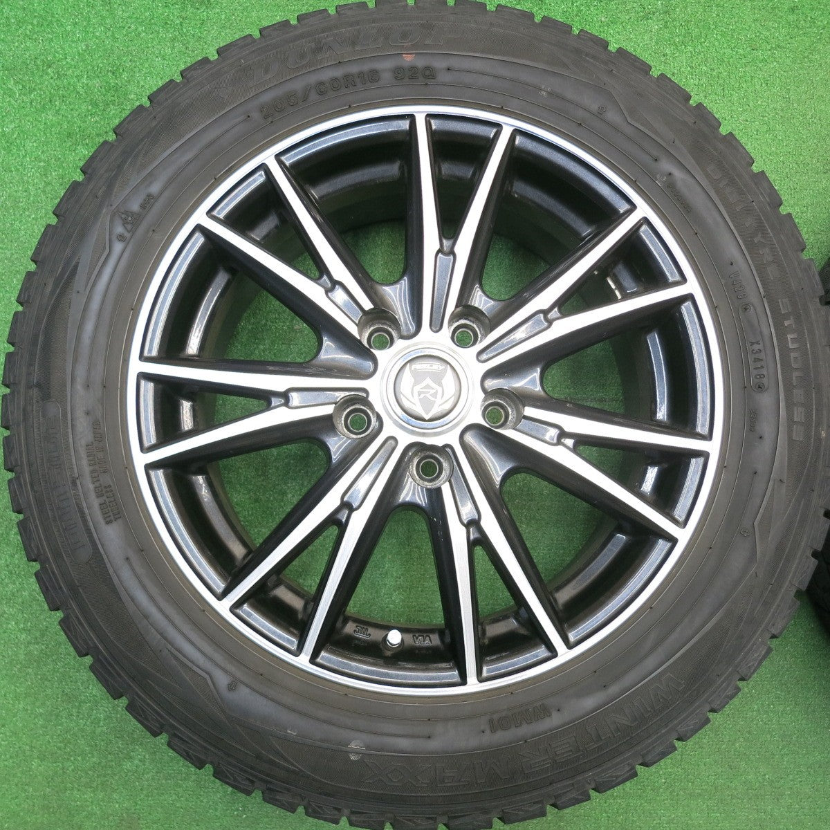 4本価格★スタッドレス 205/60R16 ダンロップ ウインターマックス WM01 RiZLEY ライツレー 16インチ PCD114.3/5H★5112017HAス