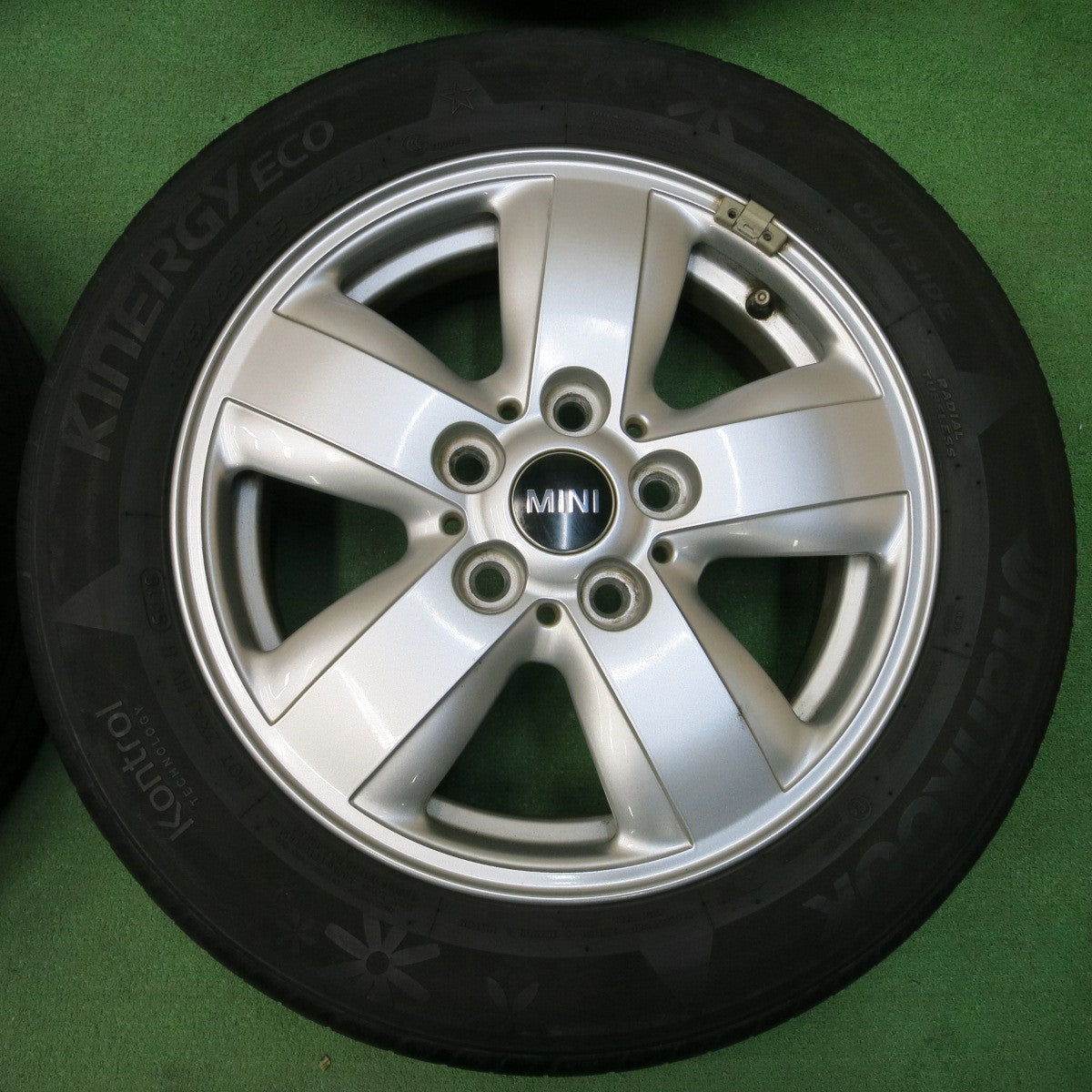 *送料無料* 4本価格★MINI ミニ クーパー F55 F56 純正 175/65R15 ハンコック キナジー エコ 15インチ PCD112/5H★4041013イノ