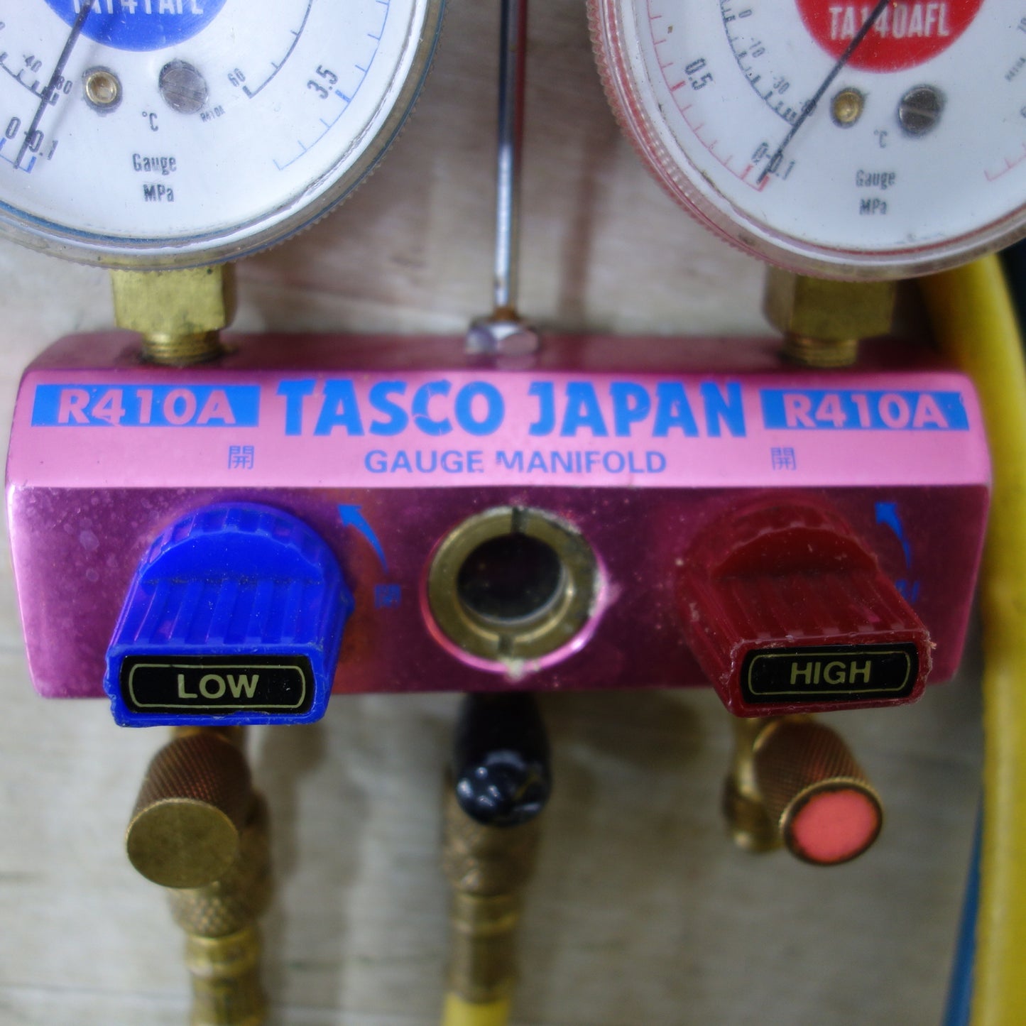 [送料無料] ◆イチネン TASCO タスコ ゲージマニホールド R410A 空調 エアコン整備 測定器 ケース付◆