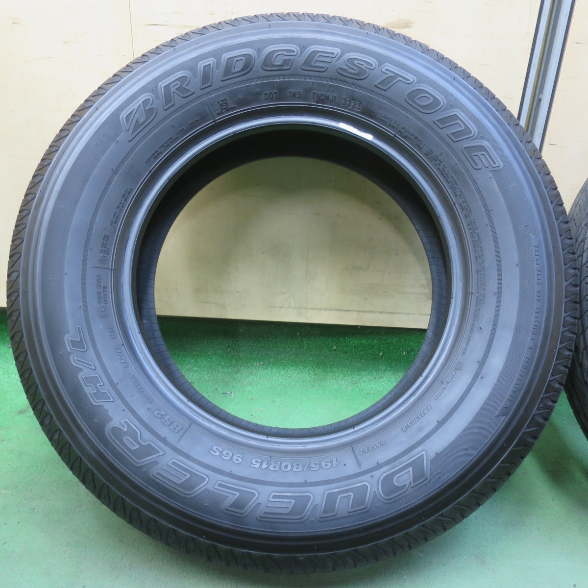 バリ溝！25年！9.5分◎195/80R15 ブリヂストン デューラー H/L 852 DUELER タイヤ 15インチ ジムニーシエラ ジムニーノマド 等◎6100701イノタ
