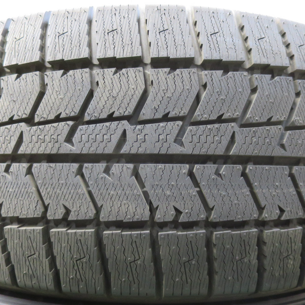 ほぼ未使用！24年★スタッドレス 235/55R18 トーヨー オブザーブ GIZ3 タイヤ 18インチ ハリアー ヴァンガード レクサス NX 等★5051711イスタ