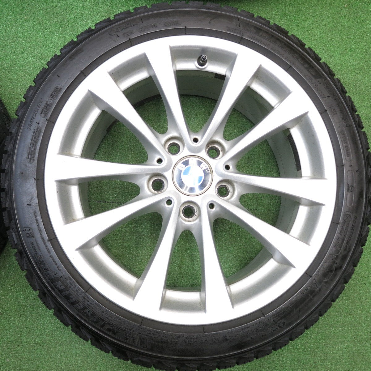 バリ溝！24年！9.5分★BMW 3シリーズ F30 F31 純正 205/50R17 スタッドレス ミシュラン X-ICE SNOW 17インチ PCD120/5H★5121319HAス